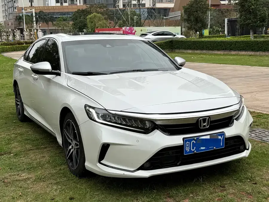 Honda Inspire 2022 Insignia 260TURBO Fine Edition 2022 — миниатюра 3