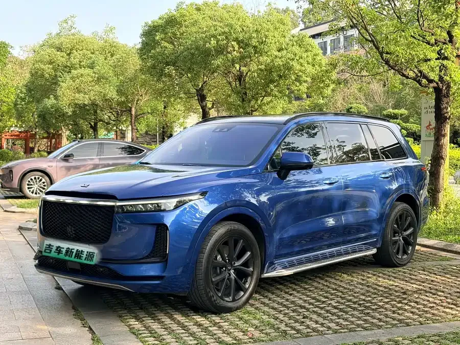 Lixiang ONE Ideal ONE 2020 extended range 6-seater version 2022 — фото 1, купить с доставкой в Москву