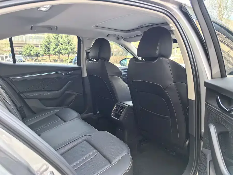 Skoda Octavia Octavia 2022 PRO TSI280 Luxury Edition 2022 — миниатюра 5