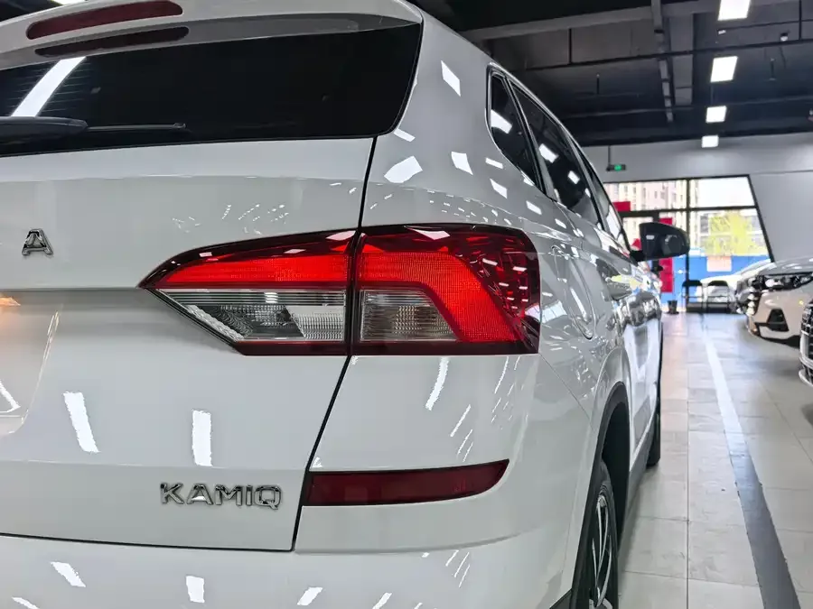 Skoda Kamiq Komic 2022 1.5L automatic comfort version 2022 — миниатюра 2