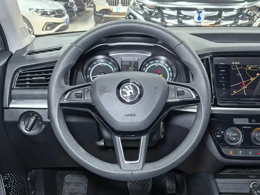 Skoda Kamiq Komic 2022 1.5L automatic comfort version 2022 — миниатюра 5