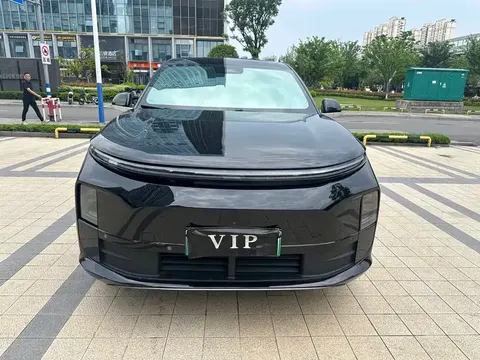 Lixiang L6 2024 купить в Москве