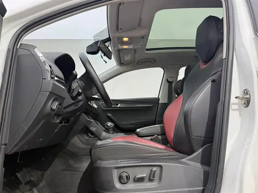 Skoda Karoq Korok 2024 TSI280 Luxury Edition 2023 — миниатюра 4