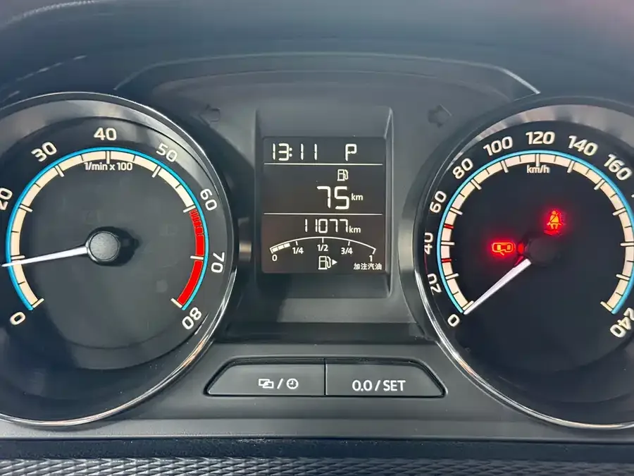 Skoda Kamiq 2023 Kamiq facelift 1.5L automatic comfort version 2023 — миниатюра 4