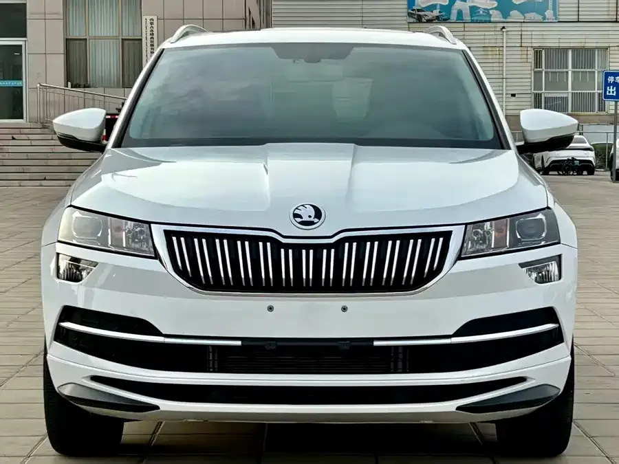 Skoda Karoq Korok 2023 TSI280 Exclusive Edition 2023 — миниатюра 3