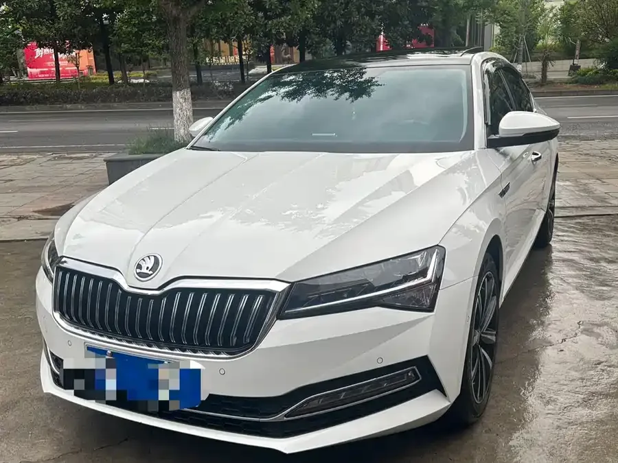 Skoda SuperB Super 2022 TSI280 DSG Exclusive Edition 2022 — фото 1, купить с доставкой в Москву
