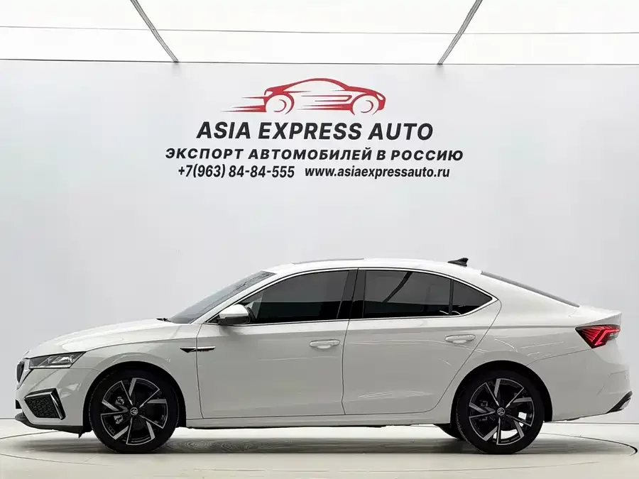 Skoda Octavia Octavia 2023 facelift PRO TSI280 Premium Edition 2023 — миниатюра 4