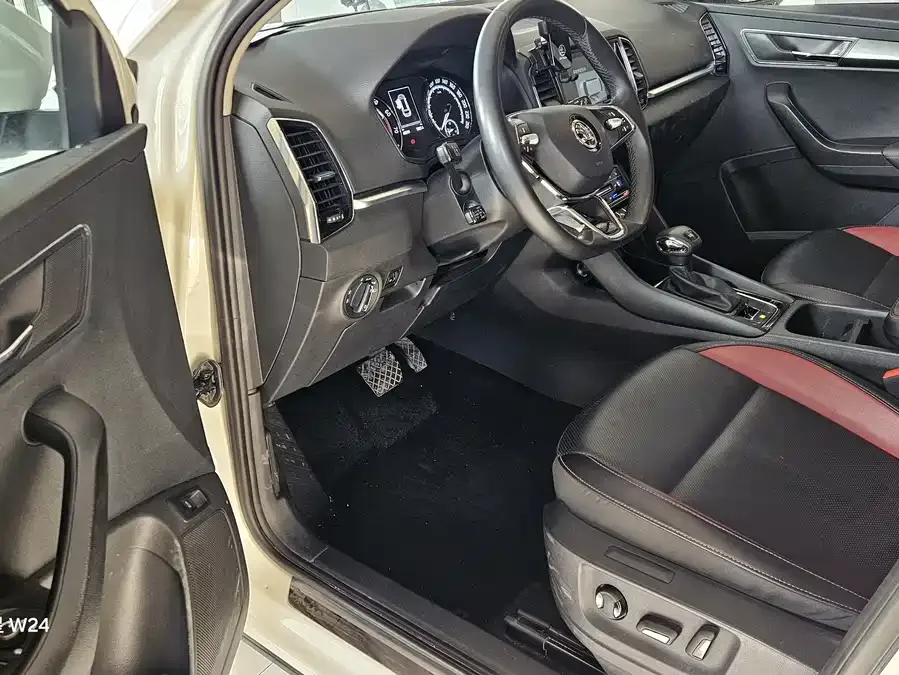 Skoda Karoq Korok 2022 TSI280 Premium Edition 2022 — миниатюра 5