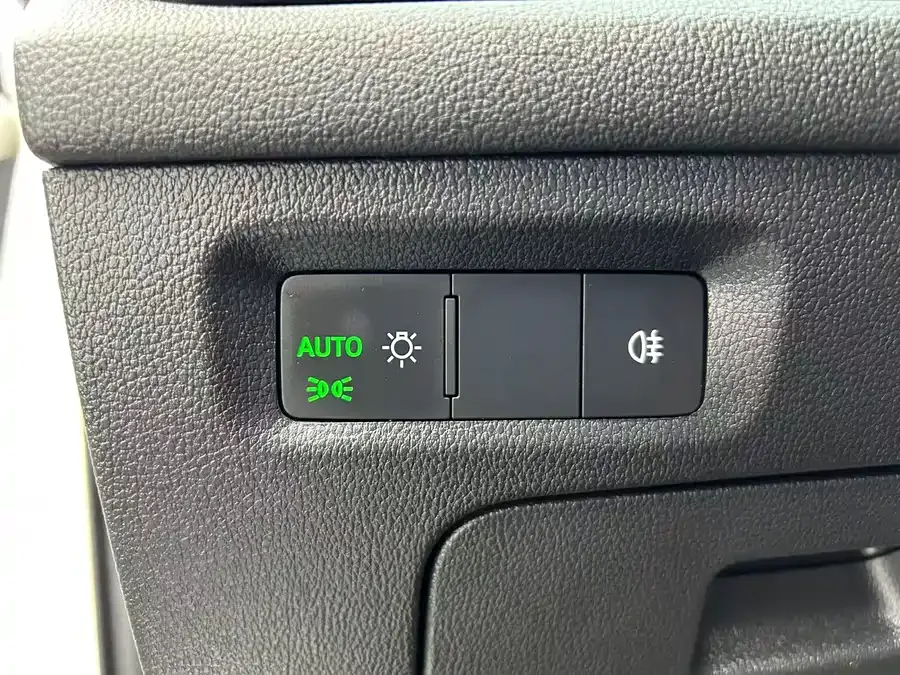Skoda Octavia Octavia 2022 PRO TSI280 Premium Edition 2022 — миниатюра 5
