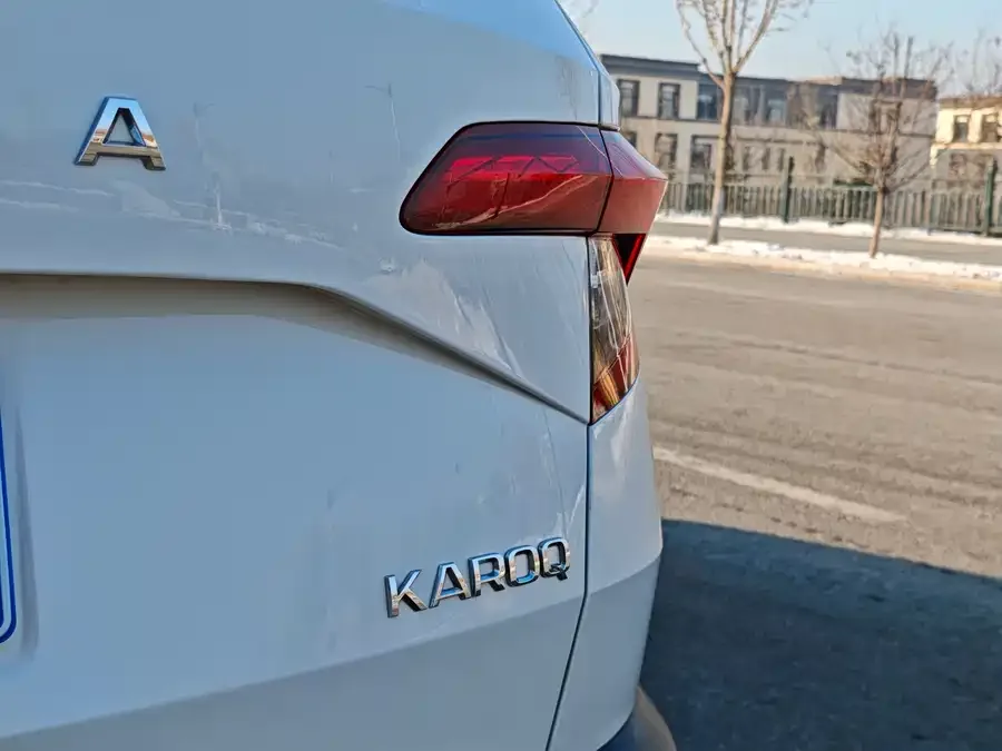 Skoda Karoq Korok 2022 TSI280 Exclusive Edition 2022 — миниатюра 2