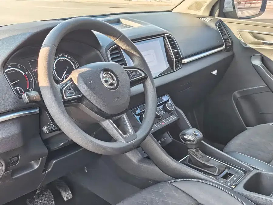 Skoda Karoq Korok 2022 TSI280 Exclusive Edition 2022 — миниатюра 5
