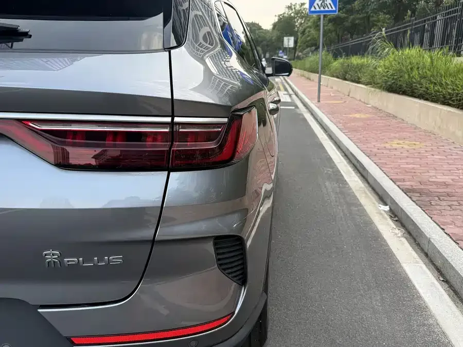 BYD Song PLUS New Energy Song PLUS New Energy 2021 DM-i 110KM Flagship PLUS 2022 — миниатюра 3