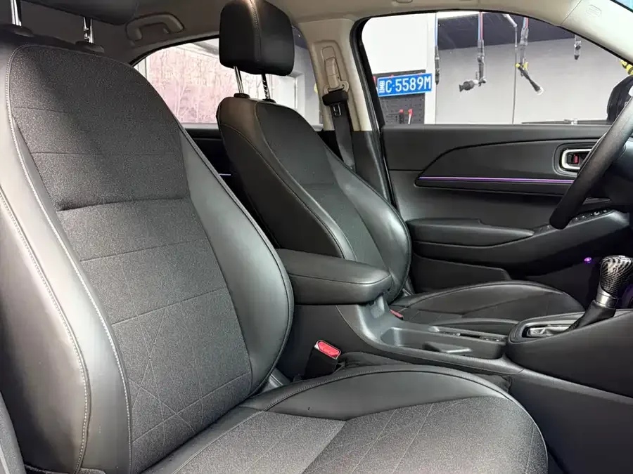 Honda Vezel Binzhi 2023 1.5L CVT Pioneer Edition 2023 — миниатюра 5