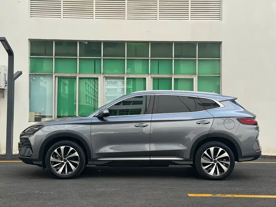 BYD Song PLUS New Energy Song PLUS New Energy 2024 Honor Edition DM-i 150km Flagship PLUS 2024 — миниатюра 3