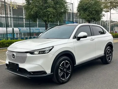 Honda Vezel 2024 купить в Москве