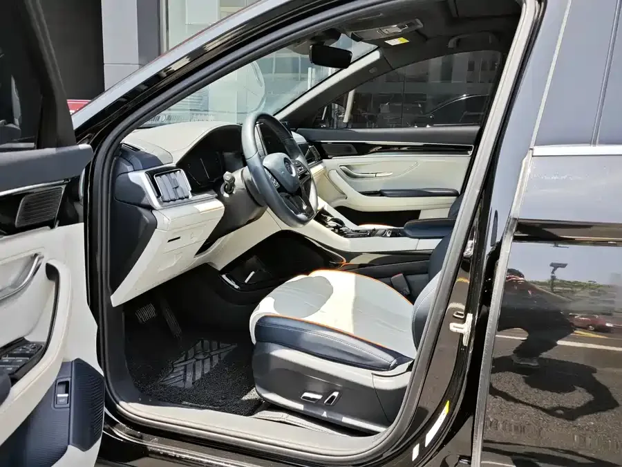 BYD Song PLUS New Energy Song PLUS New Energy 2021 DM-i 110KM Flagship 2023 — миниатюра 2