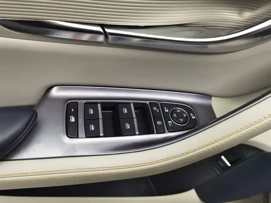 BYD Song PLUS New Energy Song PLUS New Energy 2024 Honor Edition DM-i 71km Luxury 2024 — миниатюра 3