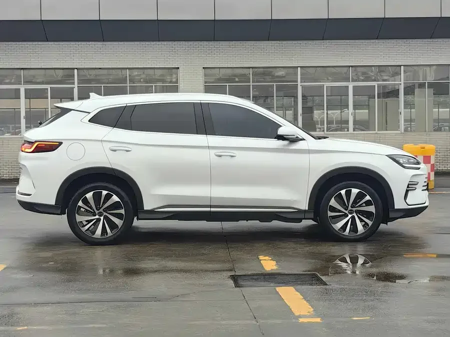 BYD Song PLUS New Energy Song PLUS New Energy 2024 Honor Edition DM-i 150km Flagship PLUS 2024 — миниатюра 2