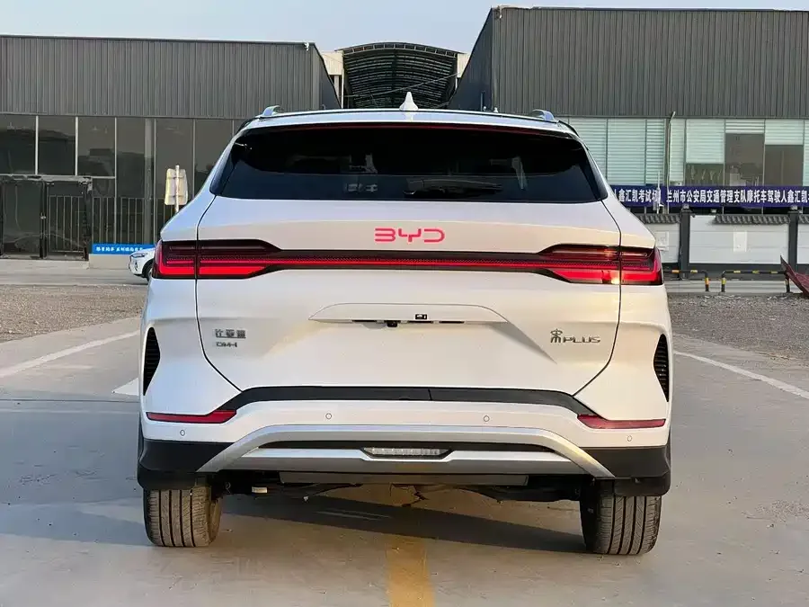 BYD Song PLUS New Energy Song PLUS New Energy 2025 DM-i 112KM Premium Edition 2025 — миниатюра 2