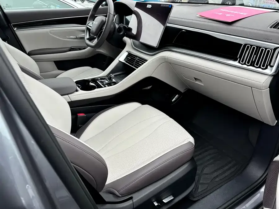BYD Song PLUS New Energy Song PLUS New Energy 2025 DM-i 112KM Premium Edition 2025 — миниатюра 4