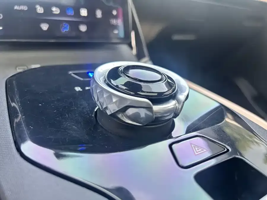 Toyota bZ 3 2023 517km Elite PRO 2023 — миниатюра 2