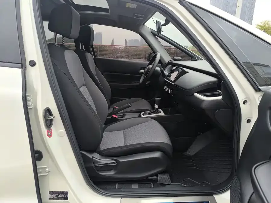 Honda Fit Fit 2022 1.5L CVT Trendy Sunroof Edition 2022 — миниатюра 4