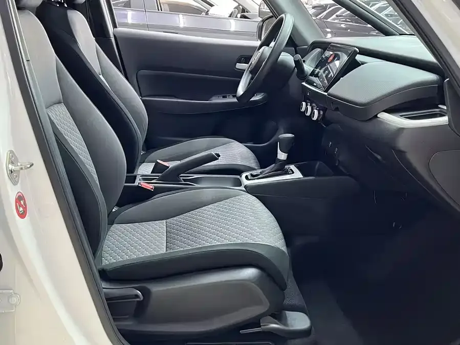 Honda Fit Fit 2022 1.5L CVT Trendy Sunroof Edition 2023 — миниатюра 5