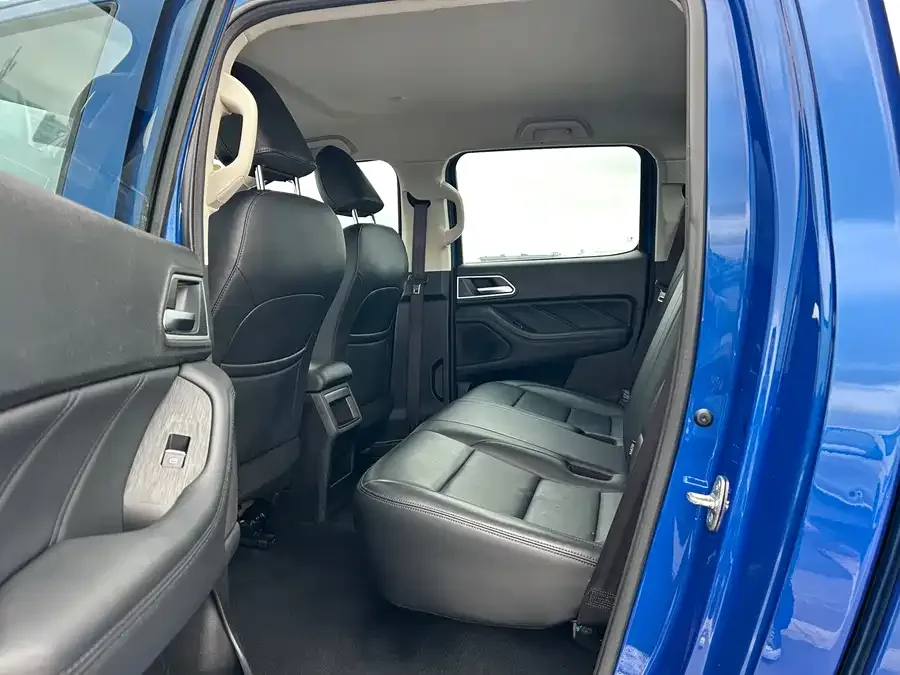 Great Wall gun 2023 2.0T Passenger Edition Automatic Diesel Four-wheel Drive Comfort Type GW4D20M 2024 — миниатюра 2
