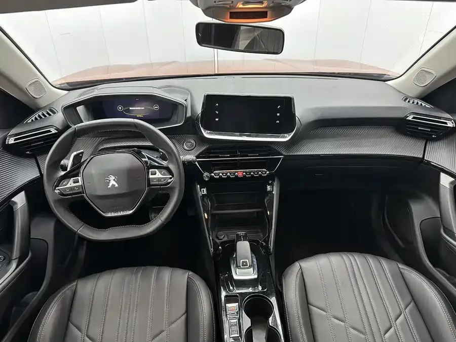 Peugeot 2008 Peugeot 2008 2022 230THP THE ONE 2023 — миниатюра 2