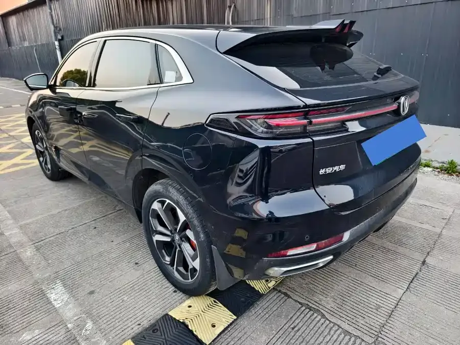 Changan UNI-K Changan UNI-K iDD 2022 Blue Whale iDD 130km 1.5T Premium Edition 2022 — миниатюра 5
