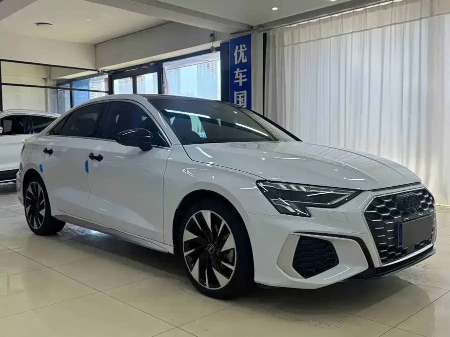 Audi A3 2022 A3L Limousine 35 TFSI Fashion Sports 2022 — миниатюра 3
