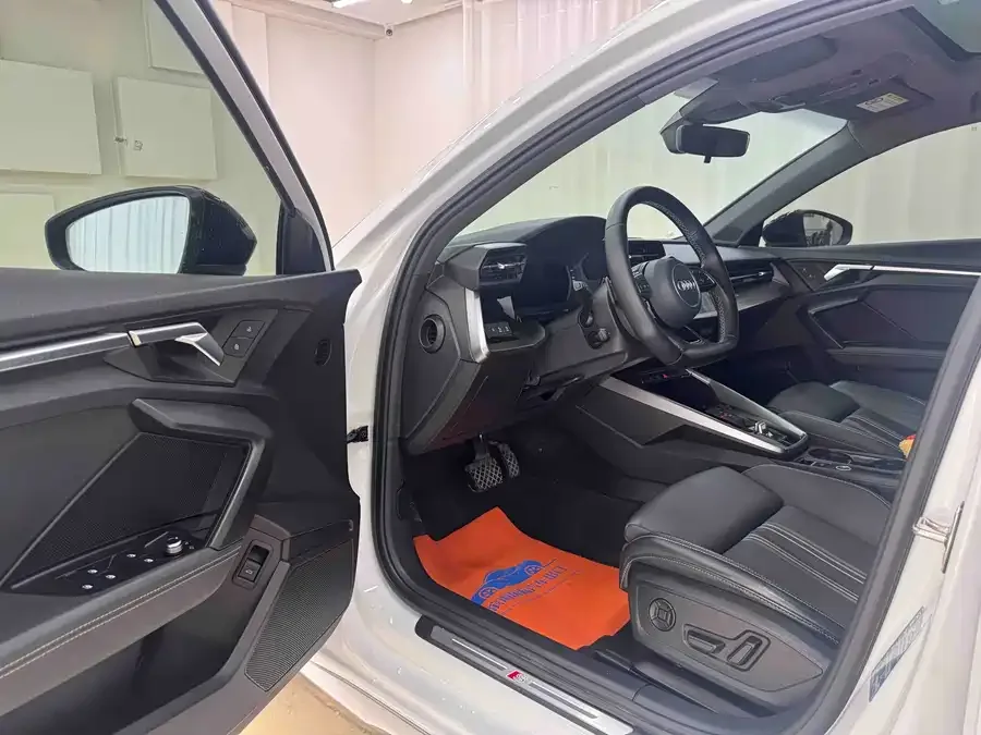 Audi A3 2022 A3L Limousine 35 TFSI Fashion Sports 2022 — миниатюра 4