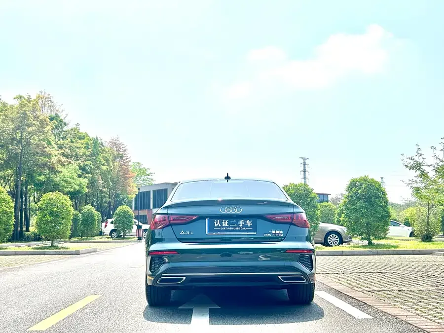 Audi A3 2022 A3L Limousine 35 TFSI aggressive and sporty 2022 — миниатюра 4
