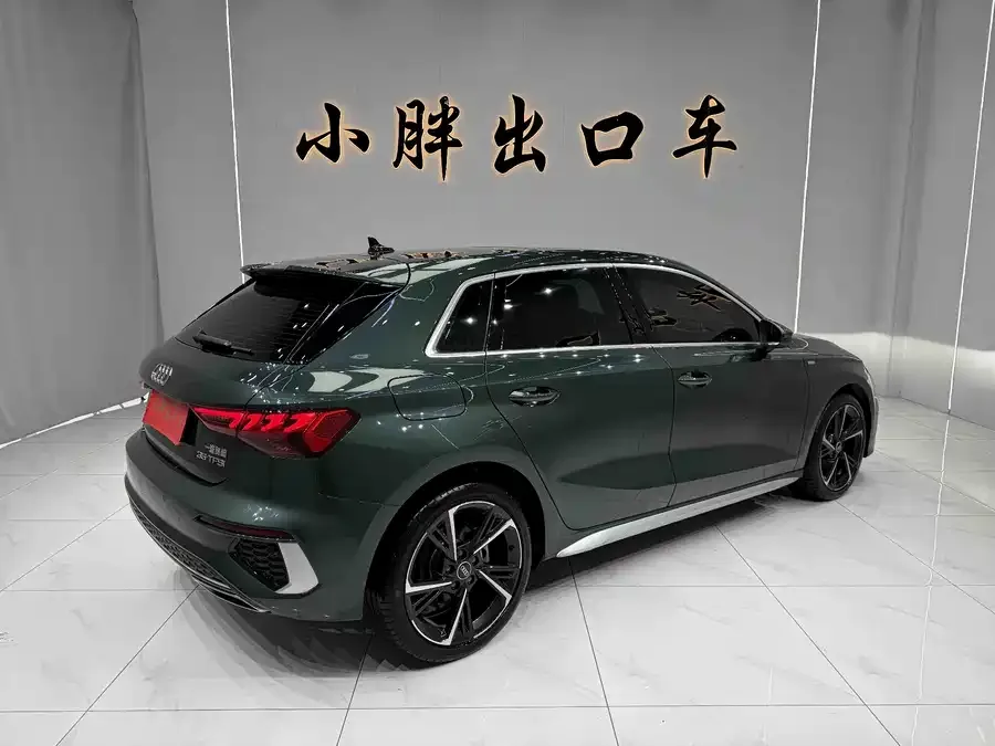 Audi A3 2022 Sportback 35 TFSI stylish and sporty 2022 — миниатюра 2