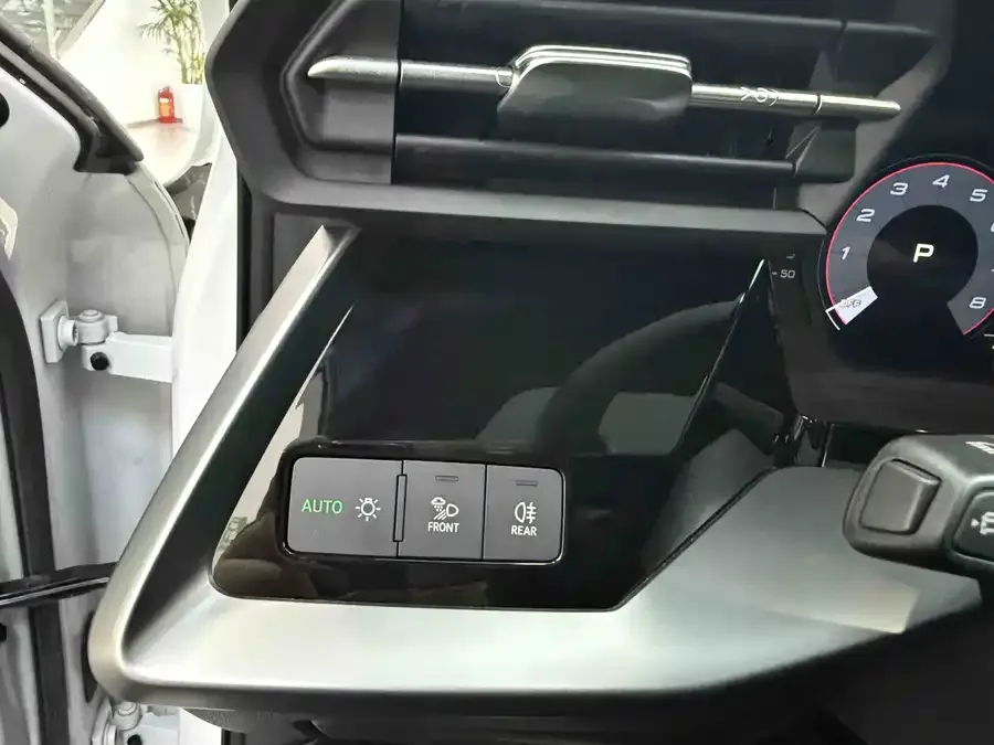 Audi A3 2022 Sportback 35 TFSI stylish and sporty 2022 — миниатюра 5