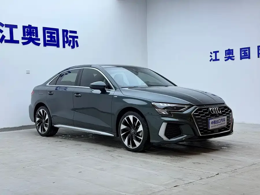 Audi A3 2022 A3L Limousine 35 TFSI Fashion Sports 2022 — миниатюра 3