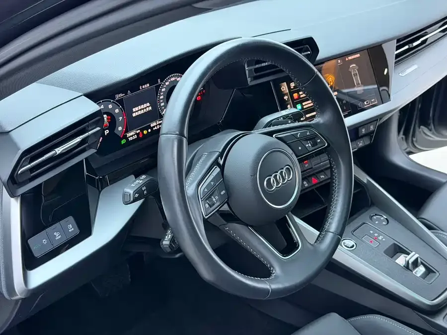 Audi A3 2022 A3L Limousine 35 TFSI Fashion Sports 2022 — миниатюра 5