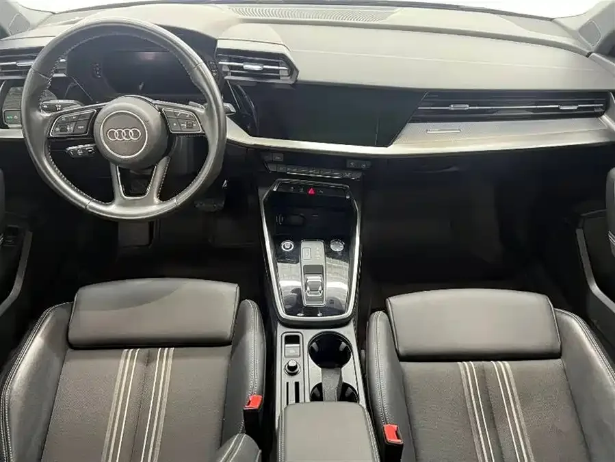 Audi A3 2022 A3L Limousine 35 TFSI Fashion Sports 2022 — миниатюра 5