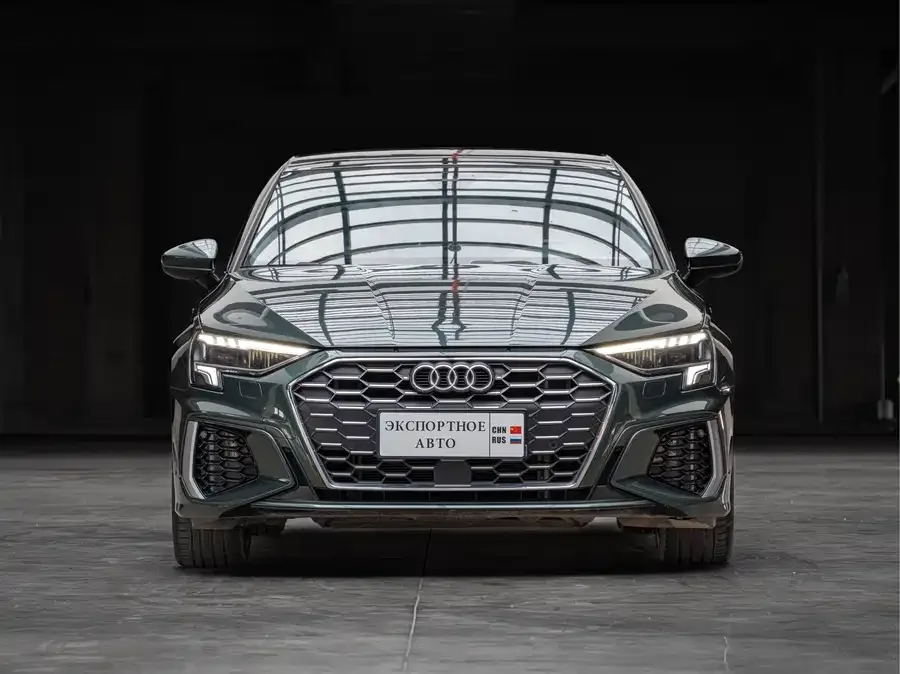 Audi A3 2023 A3L Limousine 35 TFSI Luxury Sports 2023 — миниатюра 2