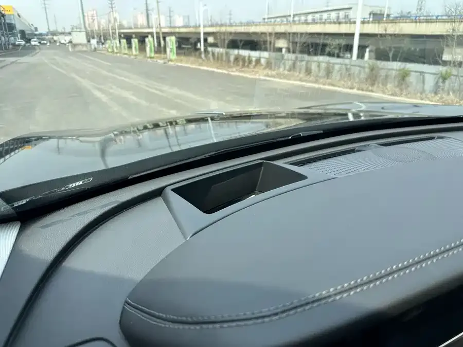Hongqi HS5 Hongqi HS5 2022 2.0T Zhilian Qixiang 4WD Edition 2022 — миниатюра 2