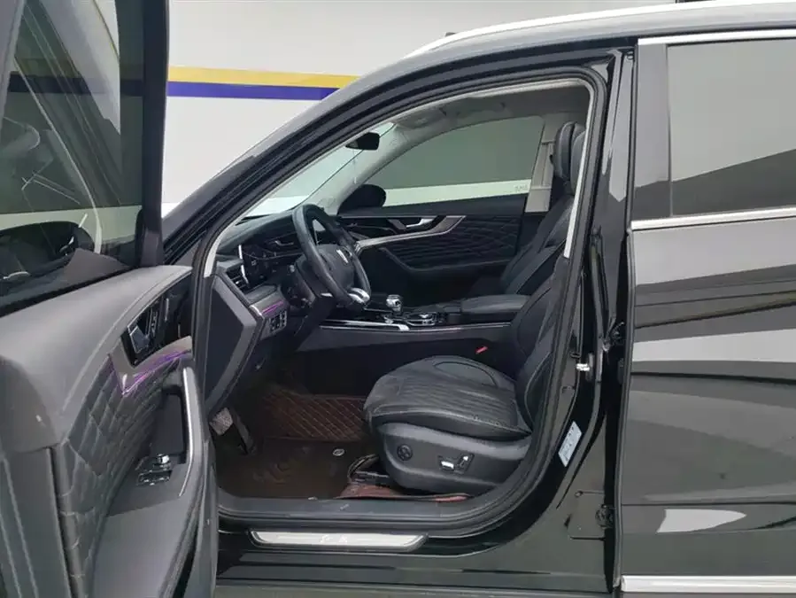Hongqi HS5 Hongqi HS5 2022 facelift 2.0T Zhilian Qixiang Edition 2023 — миниатюра 3