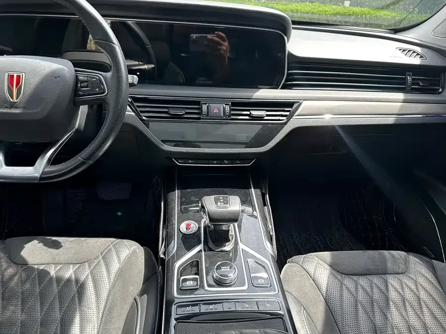 Hongqi HS5 Hongqi HS5 2022 2.0T Zhilian Qiyue Edition 2022 — миниатюра 5