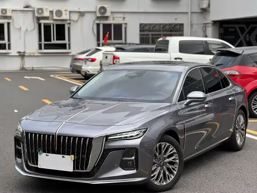 Hongqi H5 Hongqi H5 2023 1.5T HEV Zhilian Flagship Edition 2022 — миниатюра 4