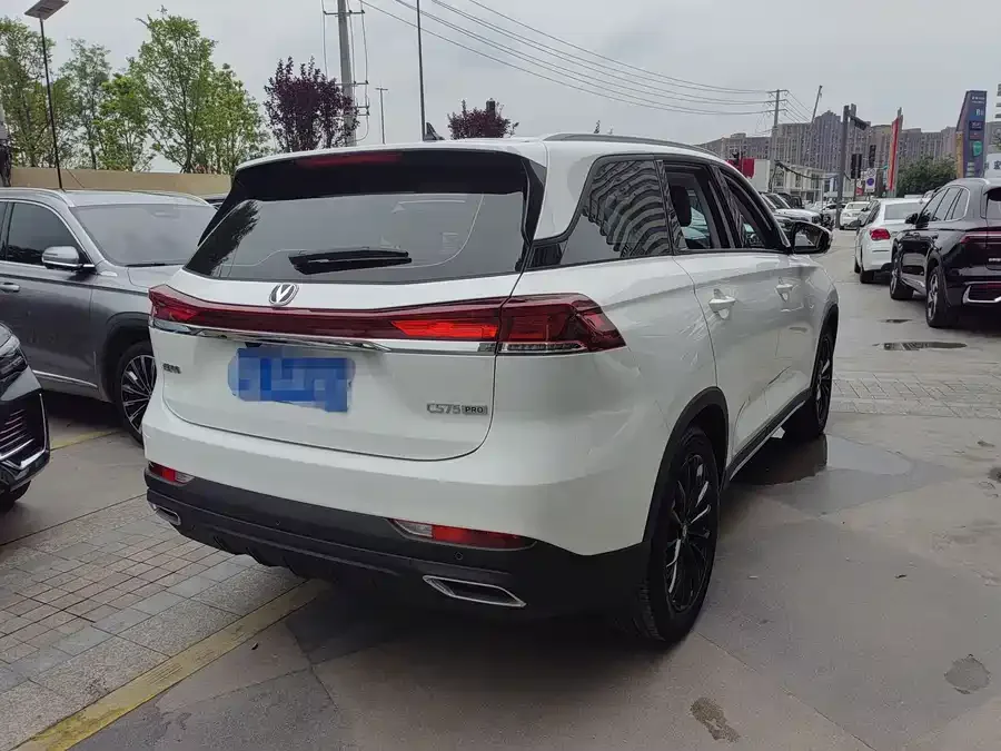 Changan CS75 Changan CS75 2025 PRO 1.5T DCT Enjoyable 7-seater 2025 — миниатюра 4