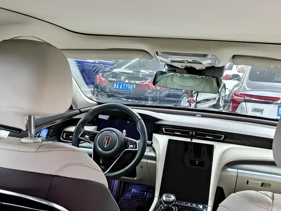 Hongqi H5 Hongqi H5 2023 2.0T Automatic Intelligent Connected Flag Edition 2022 — миниатюра 3