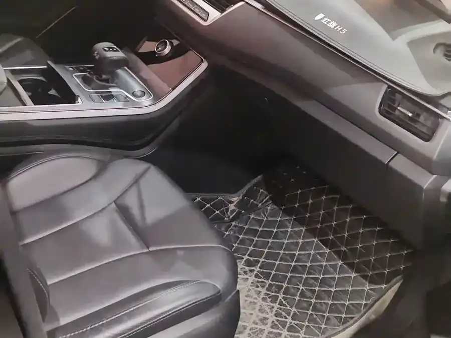 Hongqi H5 Hongqi H5 2022 Classic 1.8T Automatic Intelligent Connection Flagship Edition 2023 — миниатюра 2