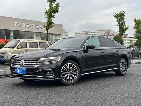 Volkswagen Phaeton / Phideon 2022 купить в Москве