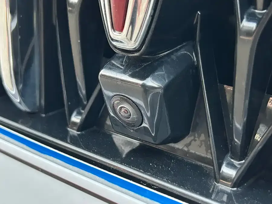 Hongqi H5 Hongqi H5 2023 2.0T Automatic Intelligent Connection Flagship Edition 2023 — миниатюра 2