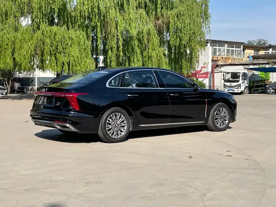 Hongqi H5 Hongqi H5 2024 1.5T DCT Zhilian Qiyun Edition 2023 — миниатюра 2