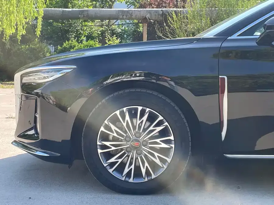 Hongqi H5 Hongqi H5 2024 1.5T DCT Zhilian Qiyun Edition 2023 — миниатюра 3